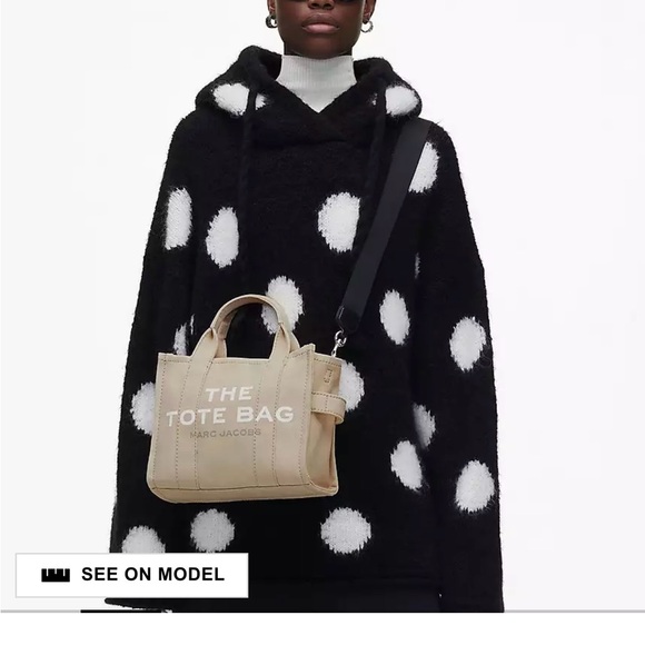 Marc Jacobs Tan Tote Bag - Picture 9 of 12